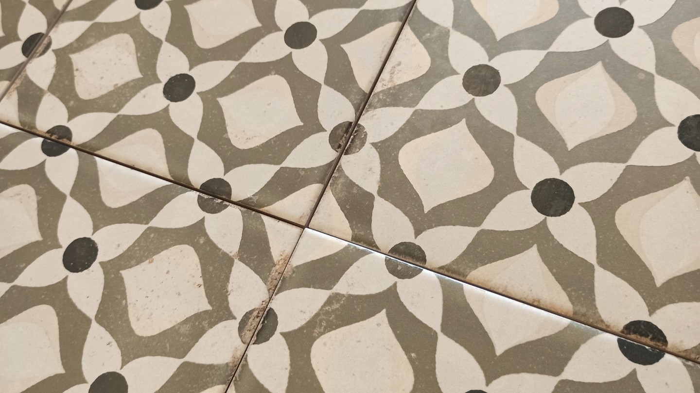 20x20 NANTES OLIVE